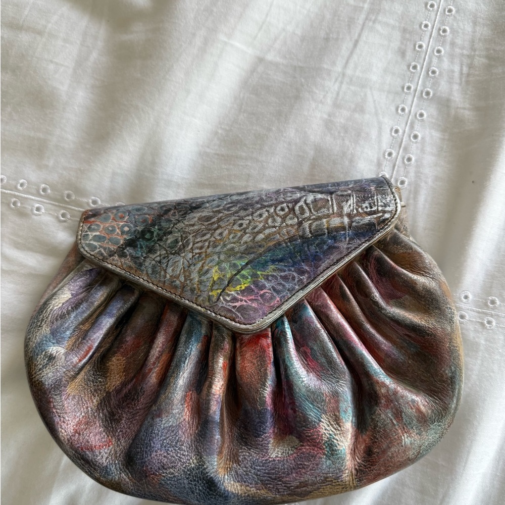 Multicolor Clutch